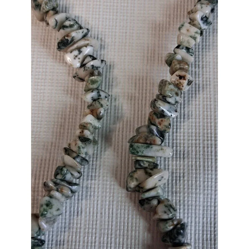 Green and White Moss Tree Agate Polished Rough Cut Chip Stone Beads Necklace